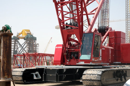 Lamprell adds second Manitowoc 999 crawler crane to support energy projects